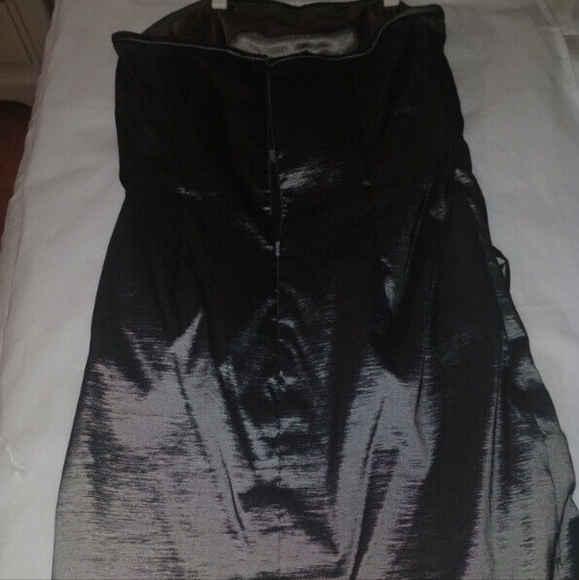 Robe de soirée chic à bustier ajusté, grise argenté - Picture 2 of 5